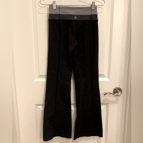 Lululemon set wide leg pants and zip up - Picture 8 of 9